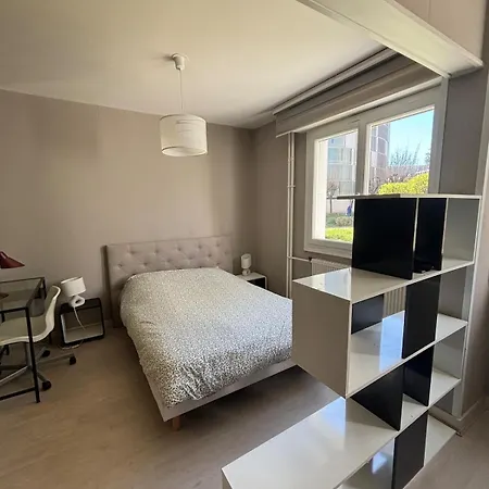 T1 En Rez De Chaussée Avec Parking Privé * Clermont-Ferrand